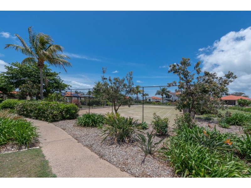 30 Chantelle Circuit, Coral Cove QLD 4670