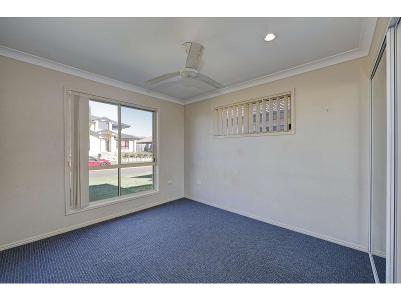 9 Sams Place, Coral Cove QLD 4670