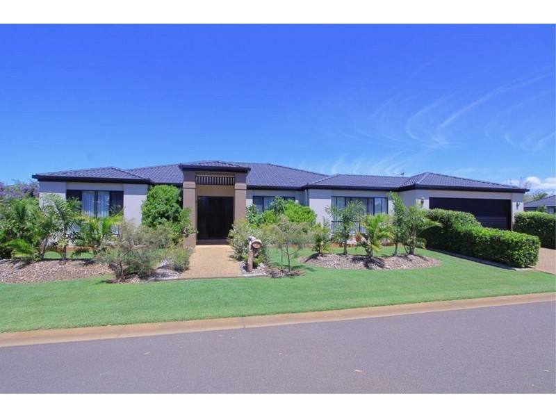 House 15, 5 Robert John Circuit, Coral Cove QLD 4670