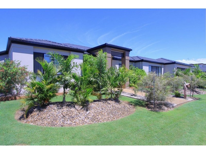 House 15, 5 Robert John Circuit, Coral Cove QLD 4670