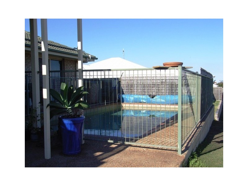 9 Belmonte Drive, Coral Cove QLD 4670