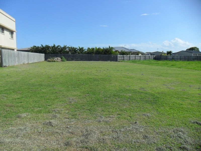 47 Bisdee Street, Coral Cove QLD 4670