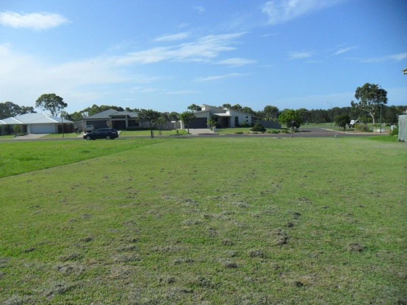 47 Bisdee Street, Coral Cove QLD 4670