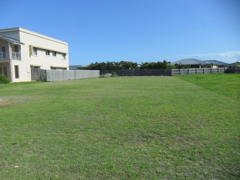 47 Bisdee Street, Coral Cove QLD 4670