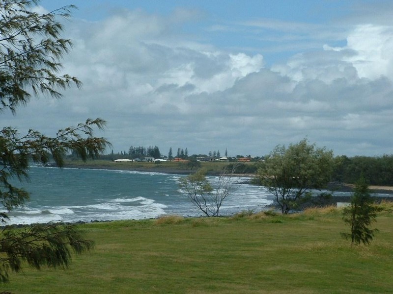 47 Bisdee Street, Coral Cove QLD 4670