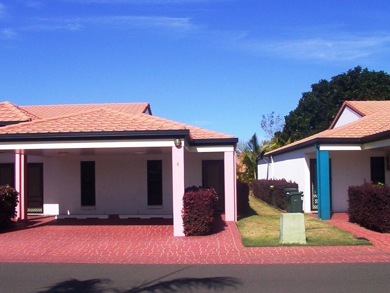 Coral Cove QLD 4670