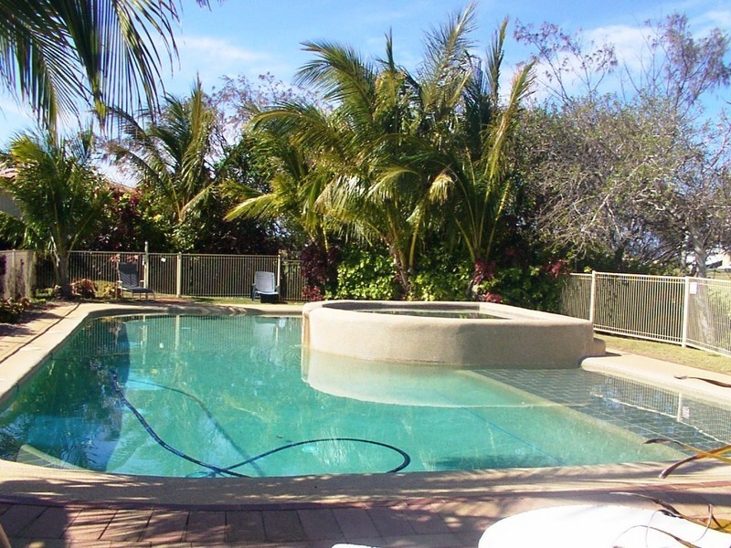Coral Cove QLD 4670
