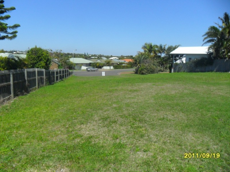 3 Cook Court, Bargara QLD 4670