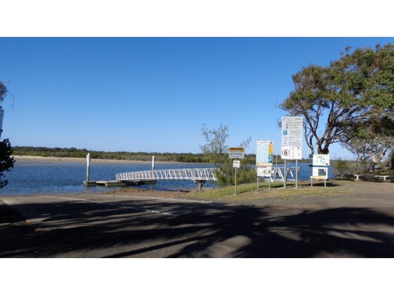 405 Riverview Road, Elliott Heads QLD 4670