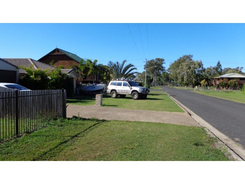 405 Riverview Road, Elliott Heads QLD 4670