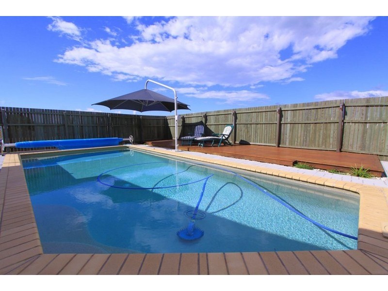4 Amber Close, Bargara QLD 4670