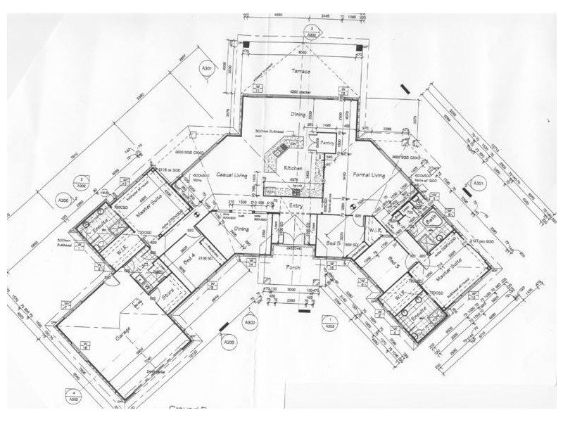 4 Janet Court, Coral Cove QLD 4670 Floorplan