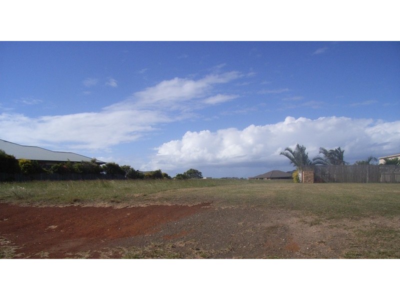 18 Coral Cove Drive, Coral Cove QLD 4670