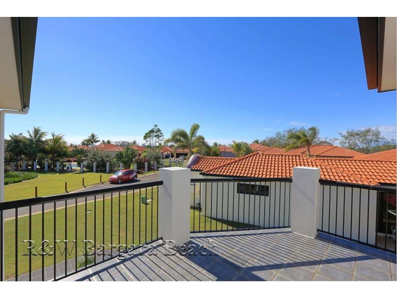 House 15, 5 Chantelle Circuit, Coral Cove QLD 4670