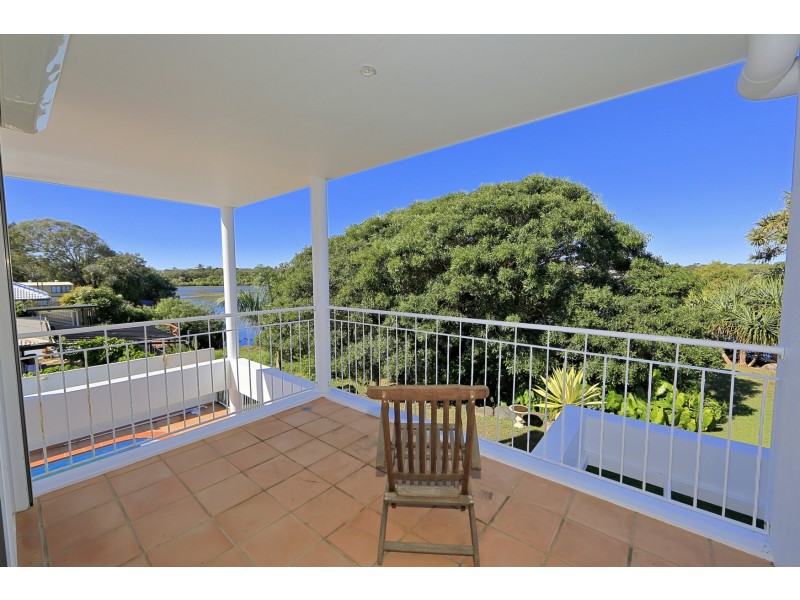 73 Fairway Drive, Bargara QLD 4670