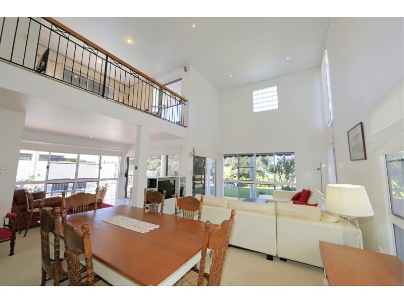 73 Fairway Drive, Bargara QLD 4670