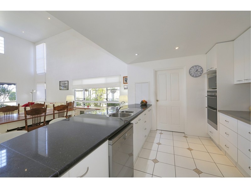 73 Fairway Drive, Bargara QLD 4670