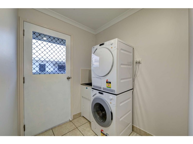 7 Jacaranda Drive, Bargara QLD 4670