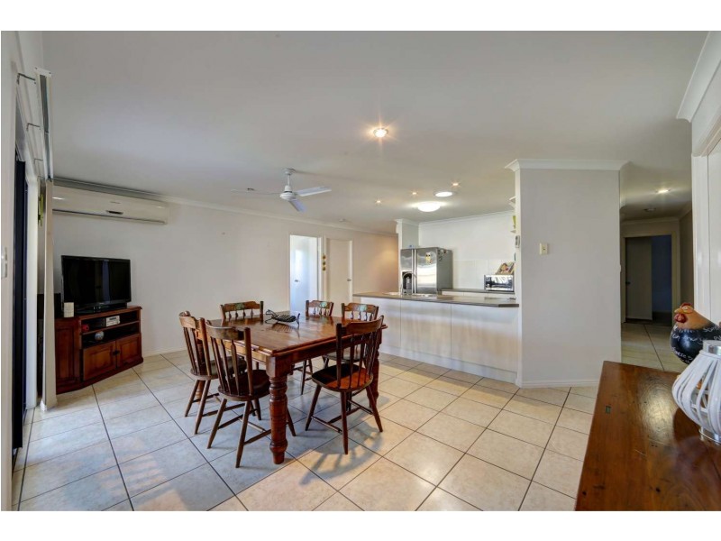 7 Jacaranda Drive, Bargara QLD 4670