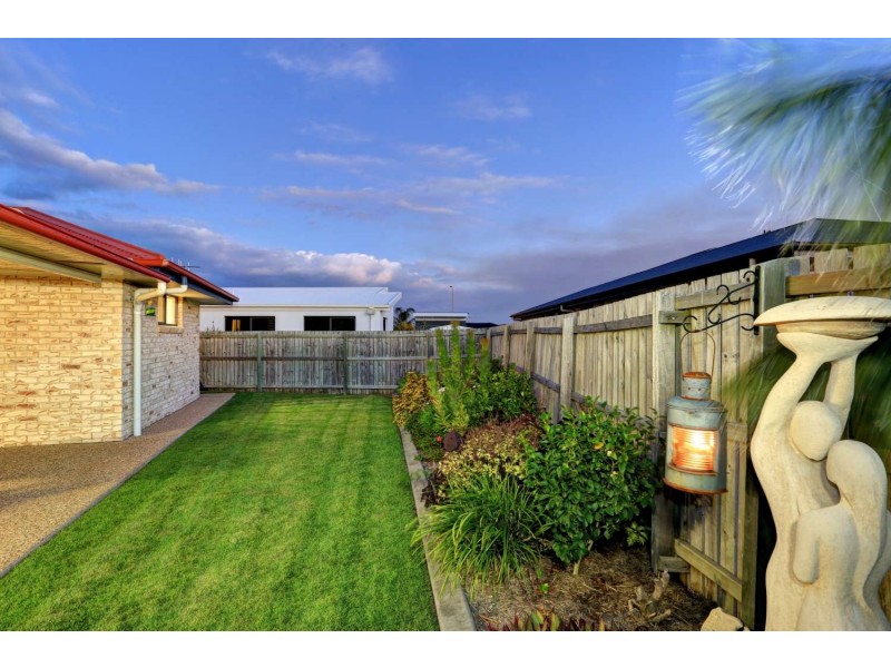 7 Jacaranda Drive, Bargara QLD 4670