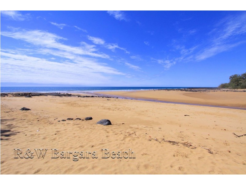 71 Barolin Esplanade, Coral Cove QLD 4670