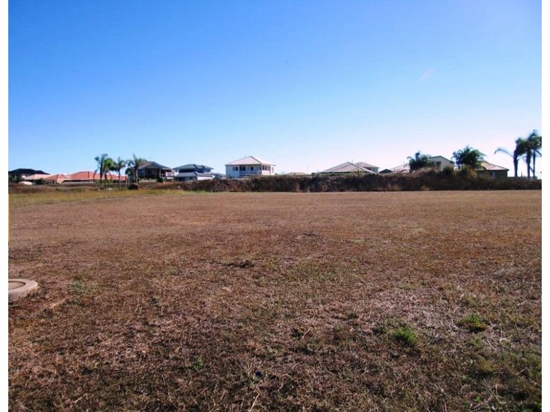 10 Blake Close, Coral Cove QLD 4670