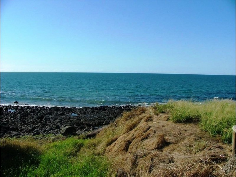 135 Sea Esplanade, Burnett Heads QLD 4670