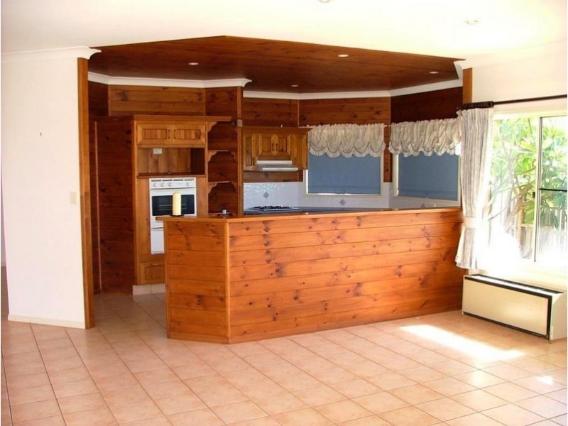 135 Sea Esplanade, Burnett Heads QLD 4670