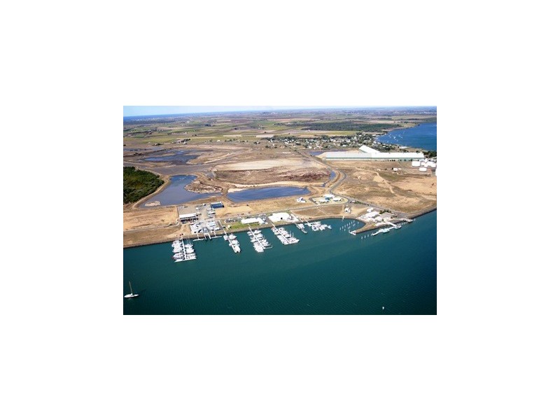 135 Sea Esplanade, Burnett Heads QLD 4670