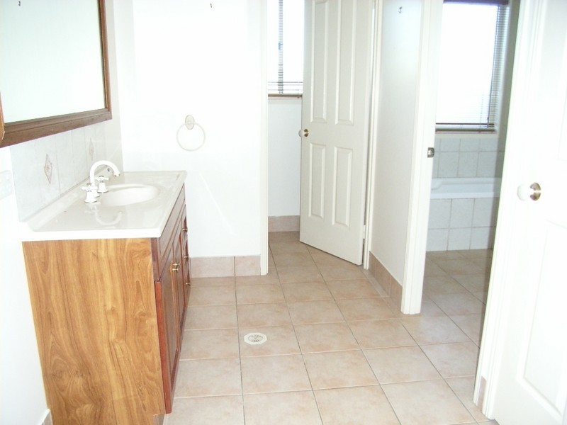 135 Sea Esplanade, Burnett Heads QLD 4670