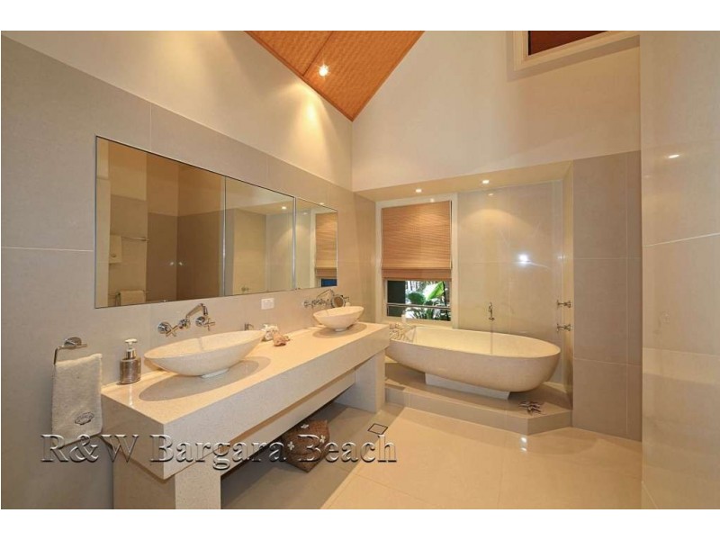 6 Aquarius Drive, Bargara QLD 4670