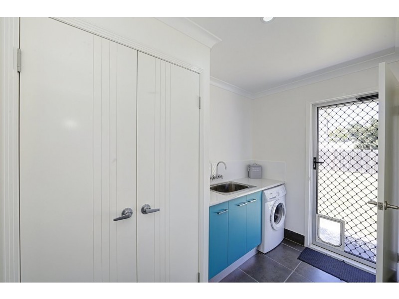 12 Mary Fox Street, Innes Park QLD 4670