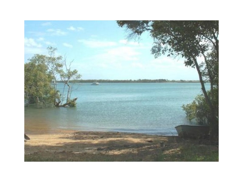 15 Corser Street, Burnett Heads QLD 4670