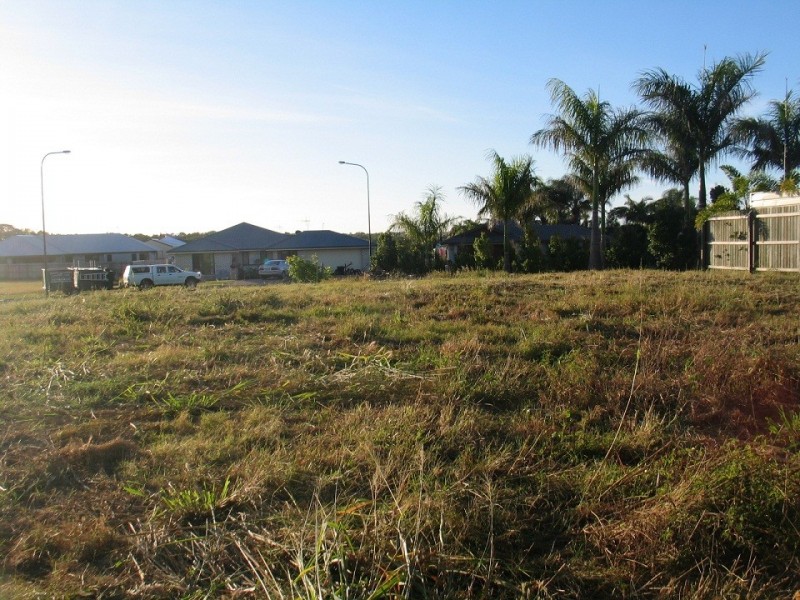 4 Daisy Court, Coral Cove QLD 4670