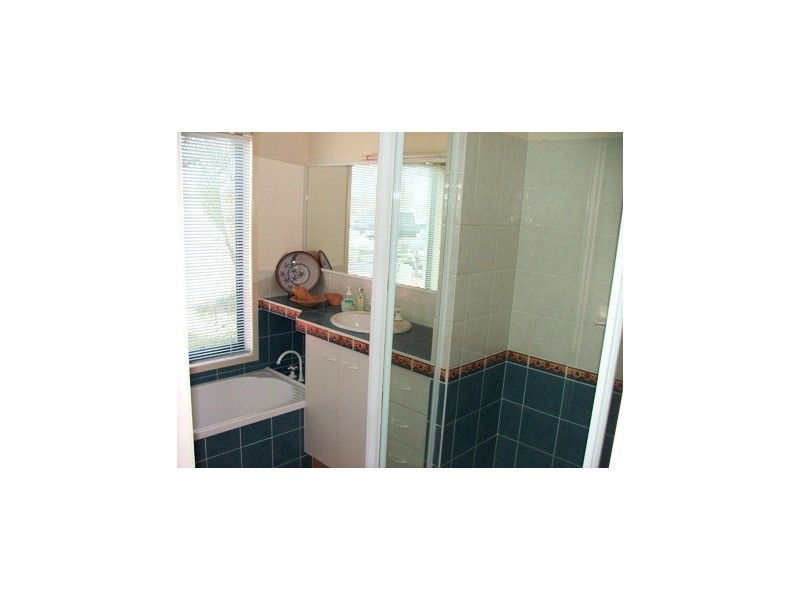 Villa 29, 5 Chantelle Circuit, Coral Cove QLD 4670