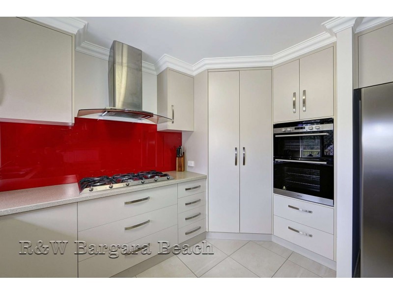 12 Betty Close, Coral Cove QLD 4670