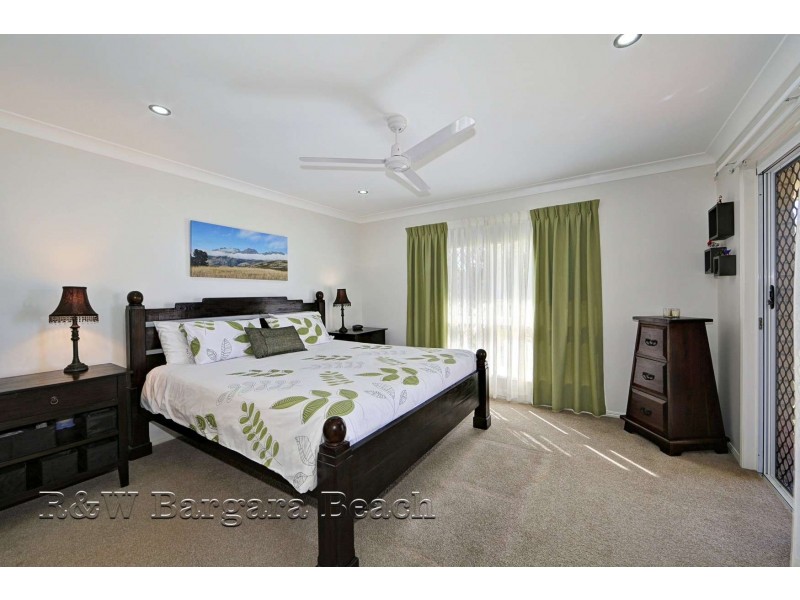 12 Betty Close, Coral Cove QLD 4670