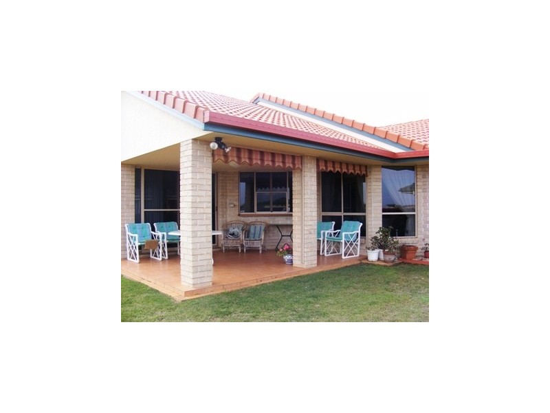 11 Belmonte, Coral Cove QLD 4670