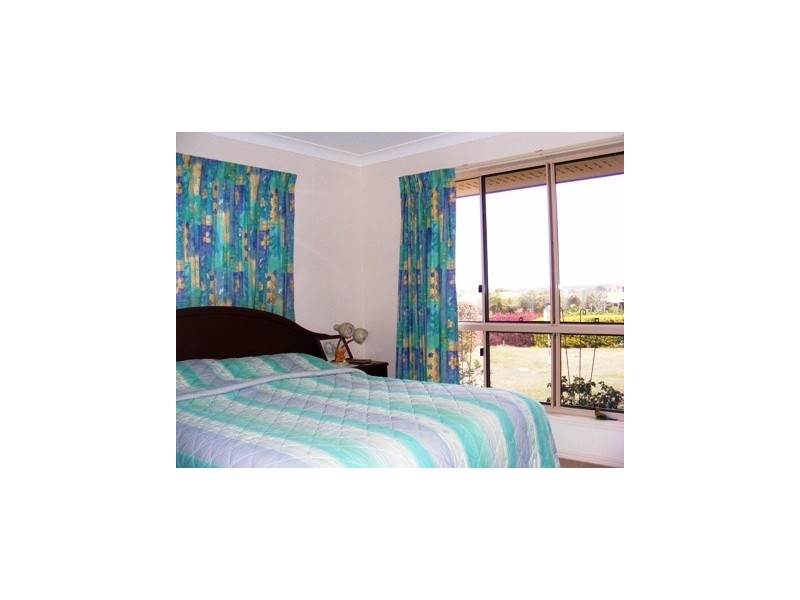 11 Belmonte, Coral Cove QLD 4670