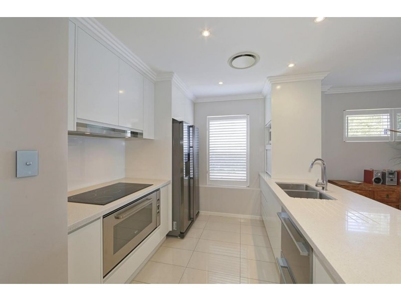 Unit 6, The Waves, 8 Miller Street, Bargara QLD 4670