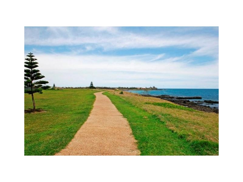 16 Selmar Place, Innes Park North, Bargara QLD 4670