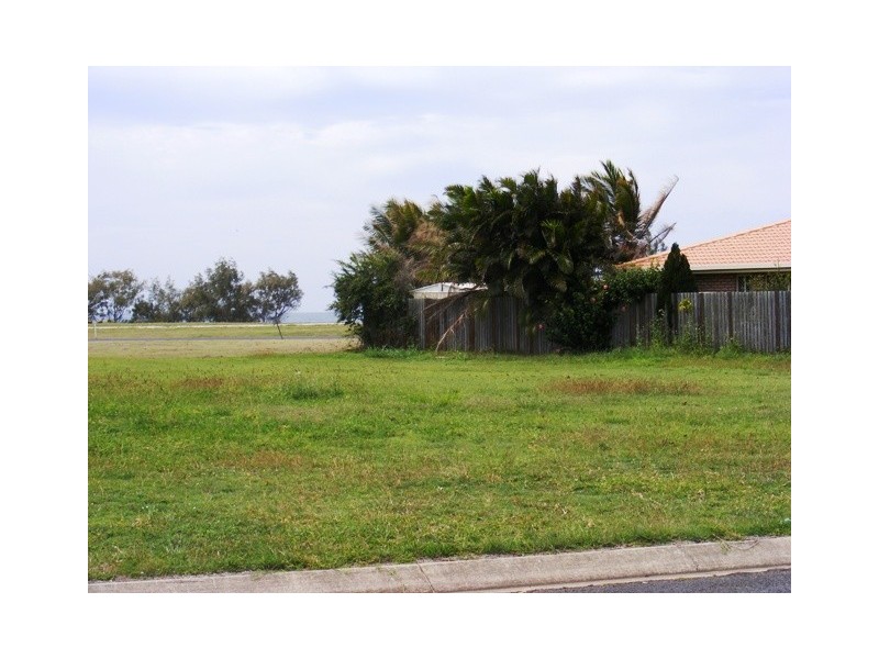 Coral Cove QLD 4670