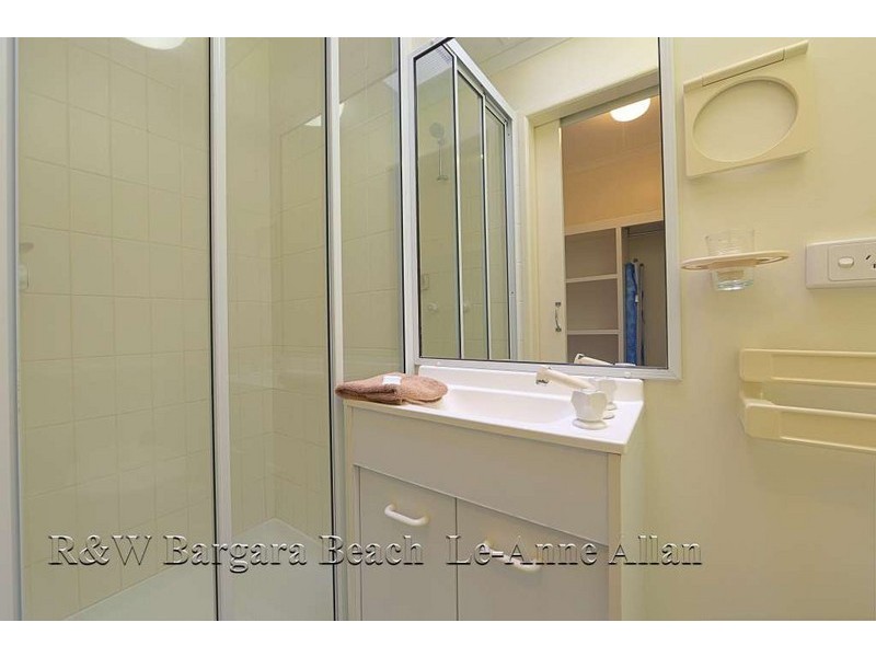 Unit 3 Coral Coast Plaza, 20 Bauer Street, Bargara QLD 4670