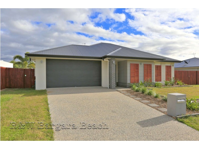 7 Peggy Drive, Coral Cove QLD 4670