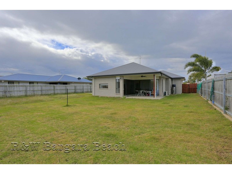 7 Peggy Drive, Coral Cove QLD 4670