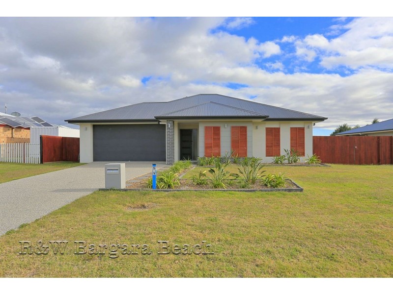 7 Peggy Drive, Coral Cove QLD 4670