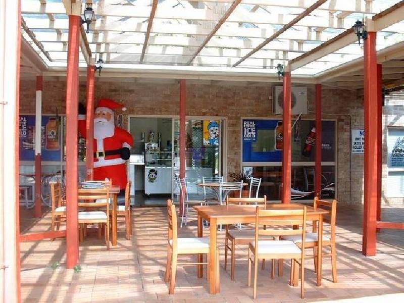 33 Zunker street, Burnett Heads QLD 4670