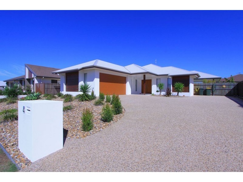 4 Parkside Parade, Bargara QLD 4670