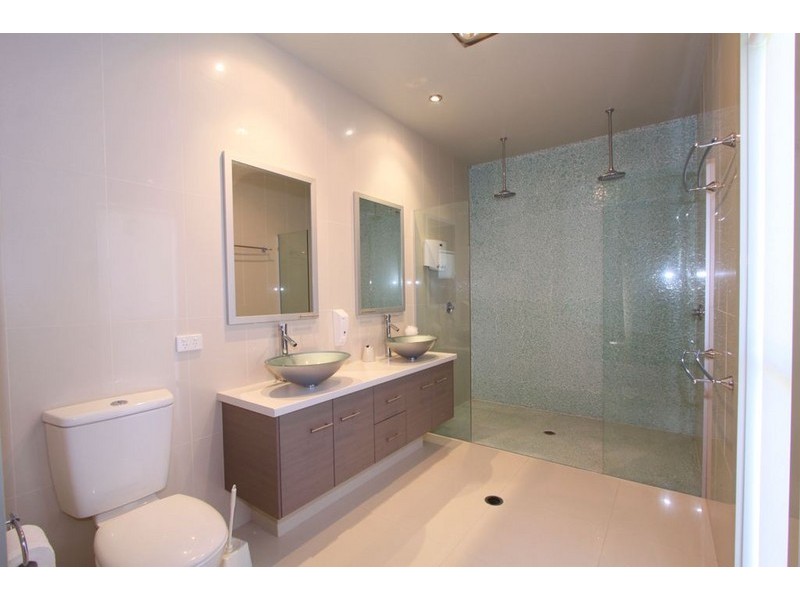 4 Parkside Parade, Bargara QLD 4670