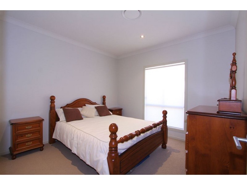 4 Parkside Parade, Bargara QLD 4670